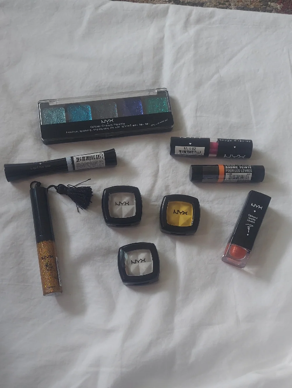 NYX Bundle Of 8 1 Eyeliners, 4 Eyeshadow, 3 Lip Products